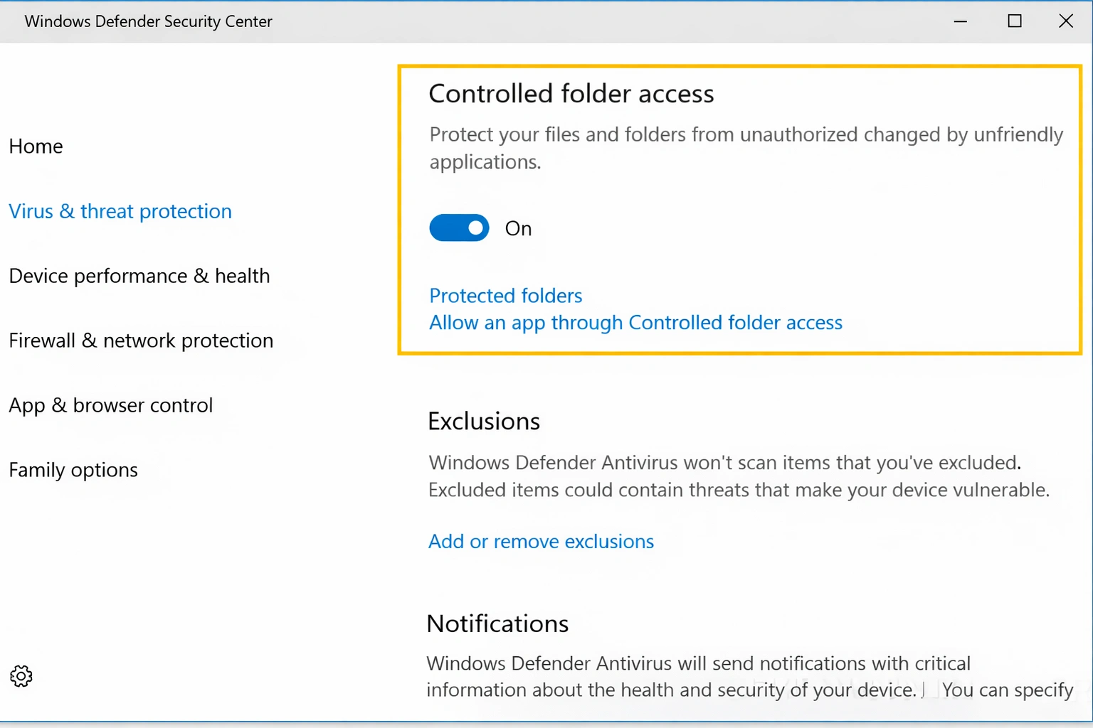 Captura de pantalla del Centro de Seguridad de Windows Defender mostrando la configuración de Acceso controlado a carpetas activado para protección contra ransomware