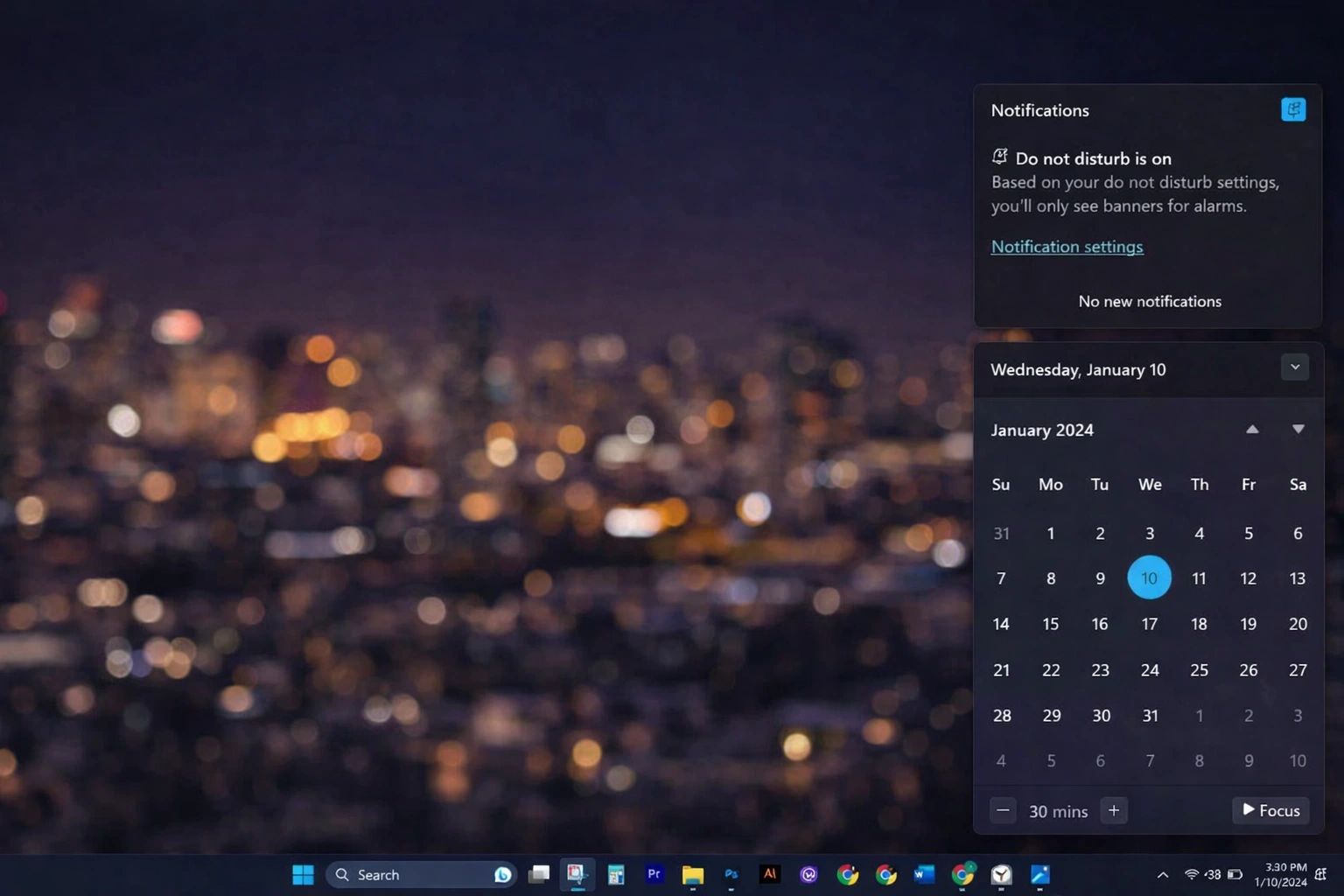 App Reloj de Windows 11 con sesión de Focus, temporizador Pomodoro de 30 minutos y calendario integrado